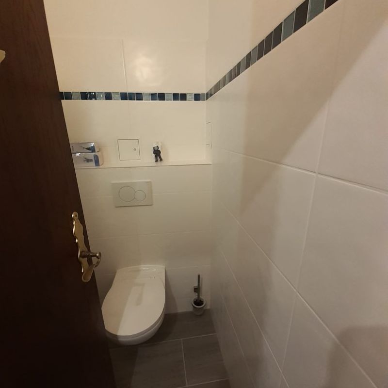 Bad mit Toilettennische nach Umbau